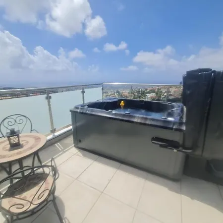 Panoramic Holidays شقة