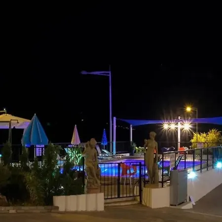 Panoramic Holidays Apartman