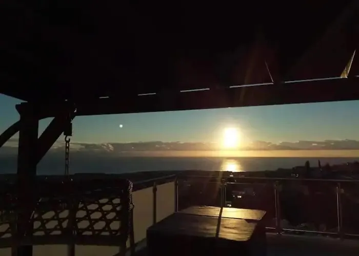 Panoramic Holidays 公寓 佩亚